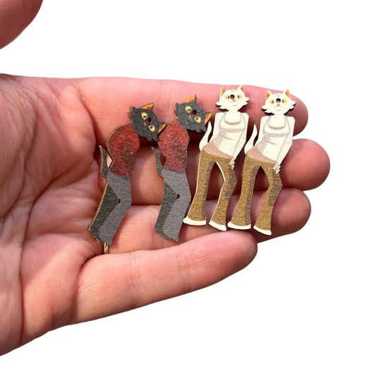4pcs Female and Male cats in pants charms