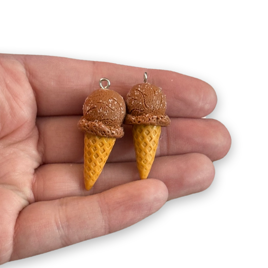 2pcs Chocolate ice cream cone charms