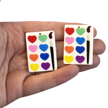 8pcs Heart shaped paints pallette charms