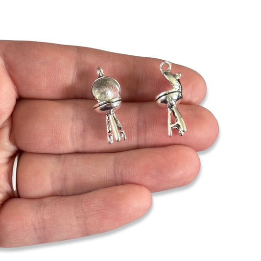 2pcs Silver charcoal barbecue charms