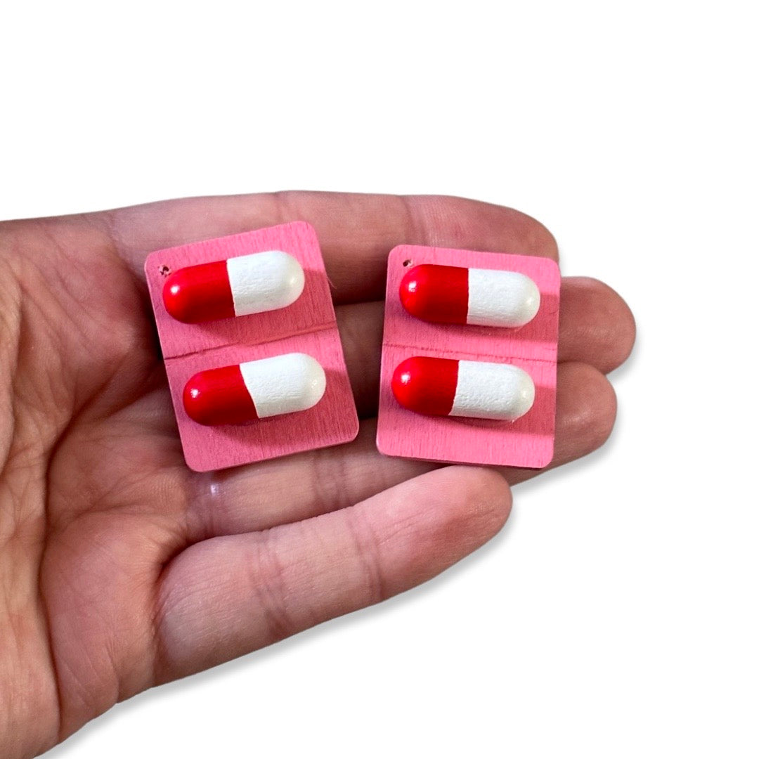 4pcs Red Pill Capsule tab charms